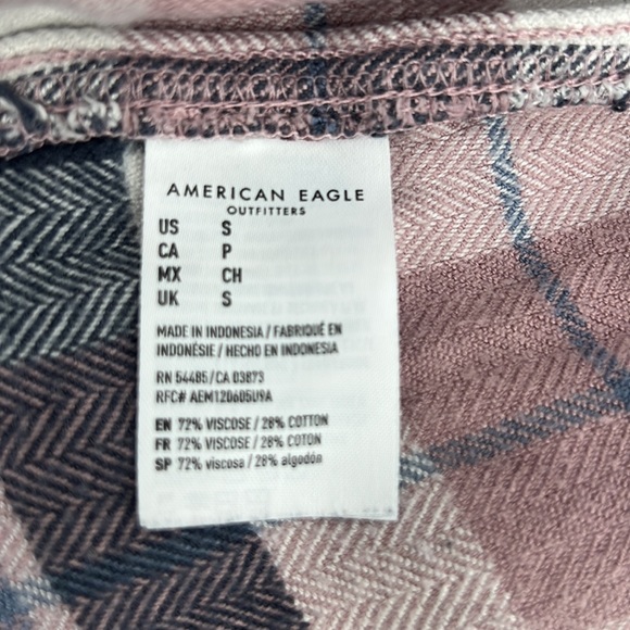 American Eagle Outfitters Classic Fit Ahh-Mazingly Soft Flannel Button Down sz.S - Picture 7 of 10
